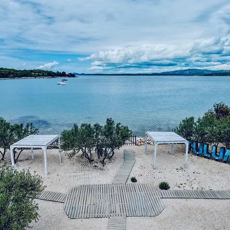 Dom wakacyjny Thebeachvilla 3 *