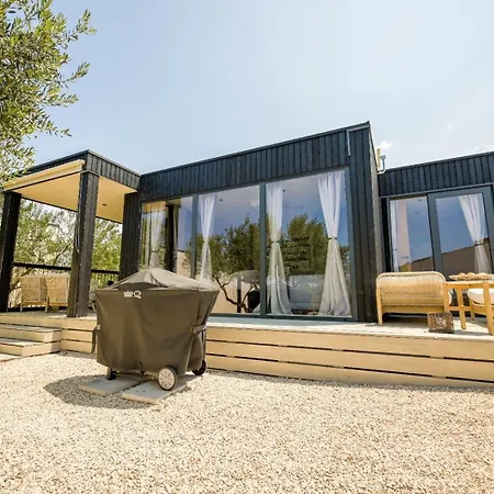 Dom wakacyjny Thebeachvilla 3 *