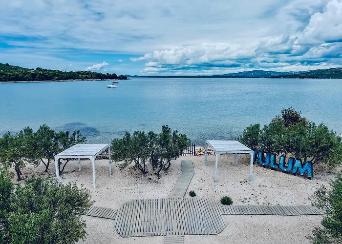 Vikendica Thebeachvilla 3 *