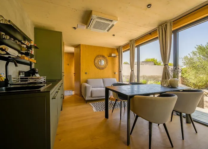 Hébergement de vacances Thebeachvilla 3 *